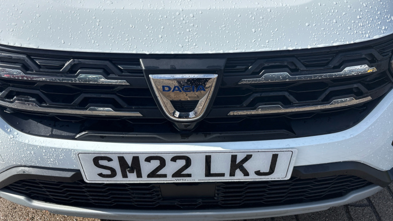 Dacia Jogger 1.0 TCe Essential 5dr Petrol Estate